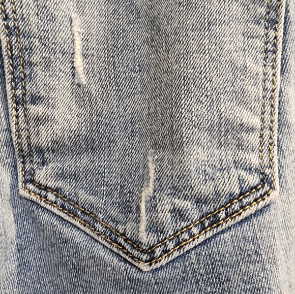 Old Navy Boyfriend Jeans - Picture 5 of 7